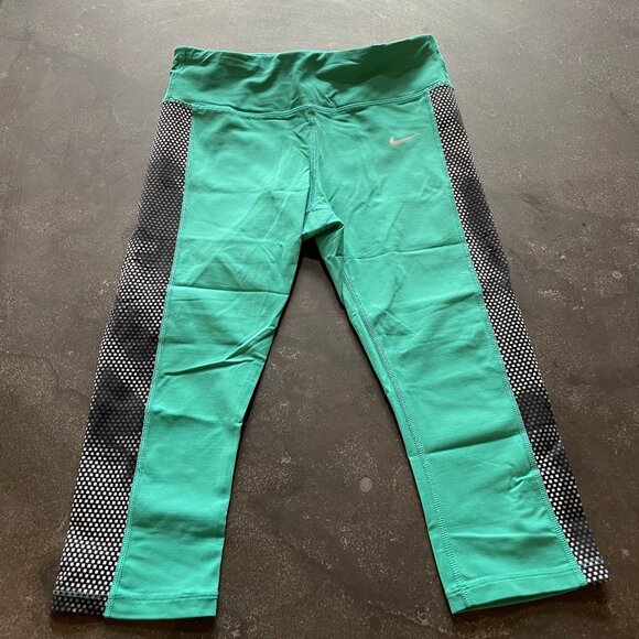 Nike Capri Leggings - Picture 1 of 4